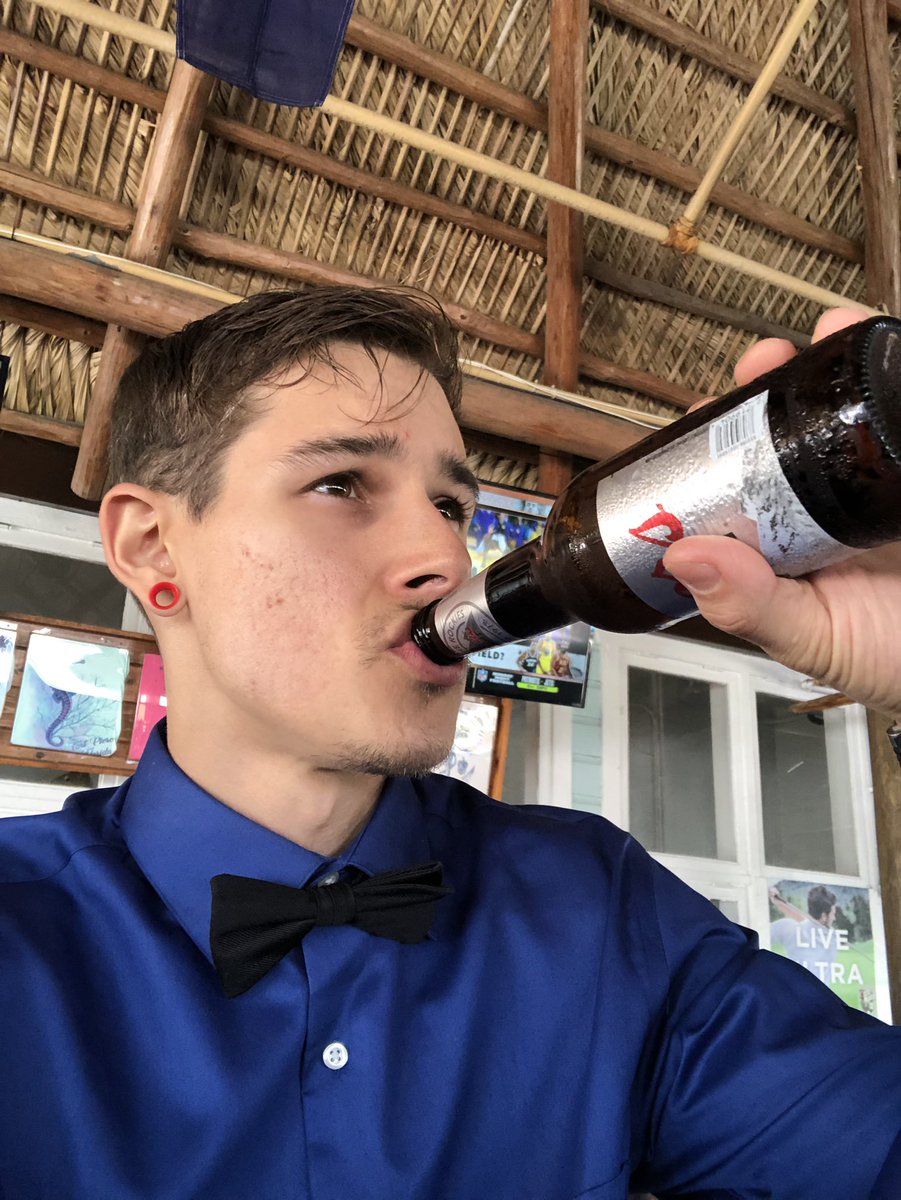 BeamerStreams's tweet photo. #FinallyDivorced #celebrating https://t.co/W4Zc6rdNxS