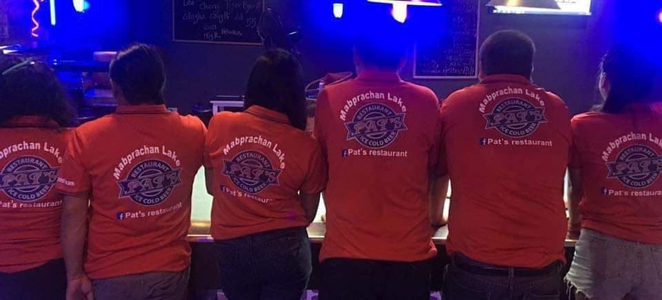 Potsandpints1's tweet photo. Play to win, but more important is having a good group of people around you to support you even when you lose! #teamwork #potsnpints https://t.co/fjJMGilngD