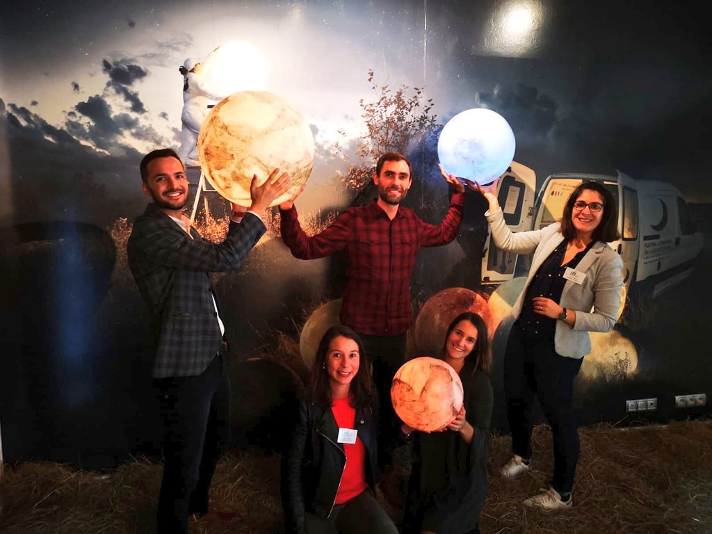 La team #recrutement de #Nantes de @gfi_world décroche la lune ce soir pour la soirée #Welcome des nouveaux collaborateurs.