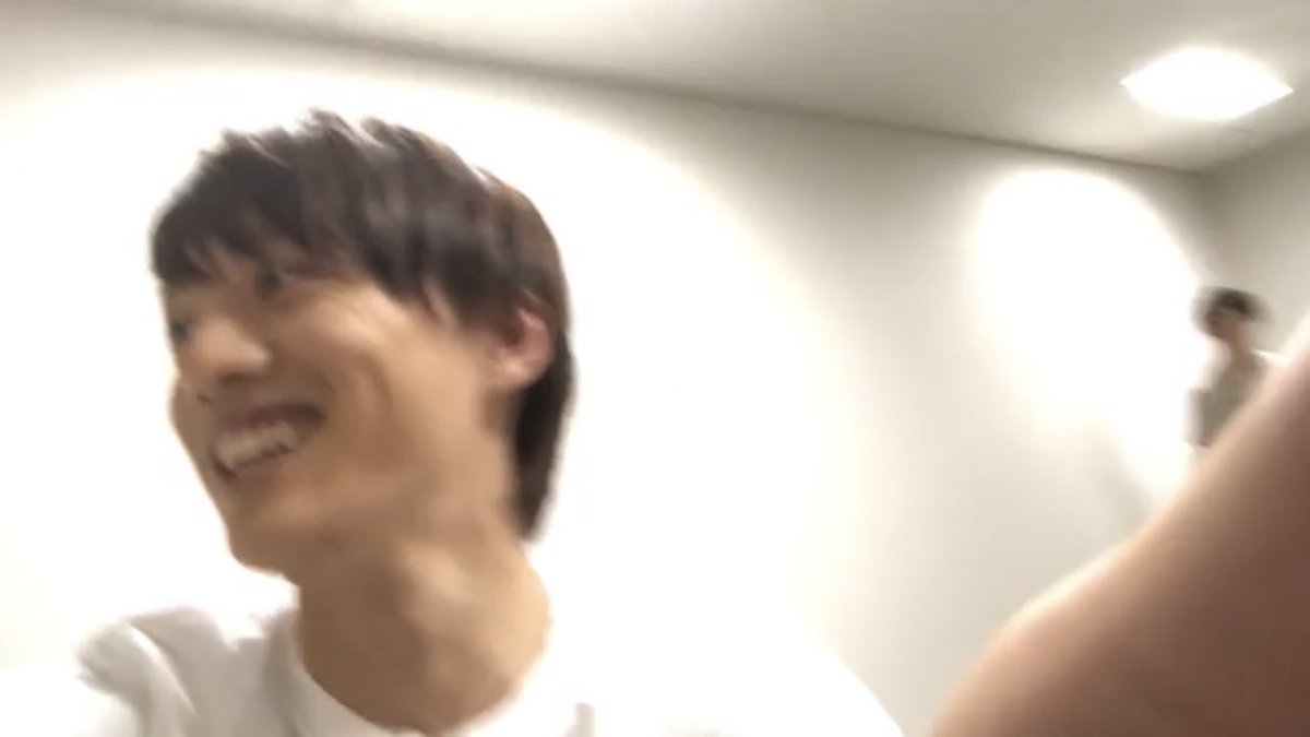 Fukumoto______'s tweet photo. 福本大晴くん、20歳のお誕生日おめでとう。生まれてきてくれてありがとう。これからも元気に生きてね。自分の体と、仲間を大切にしてね。頑張るあなたが大好きです。
 #福本大晴 #Aぇgroup https://t.co/dm33bYkLCI