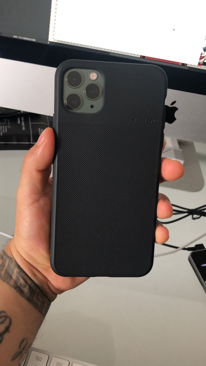 twikzzzz's tweet photo. This is so cool simple but cool! Thanks @moment #BioCase https://t.co/cE9XnMWuyb