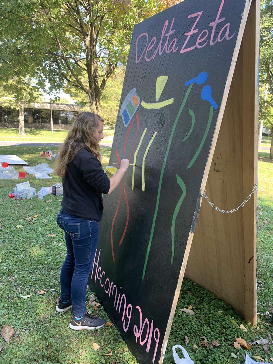 Homecoming is in full swing! Panel painting was so much fun this weekend