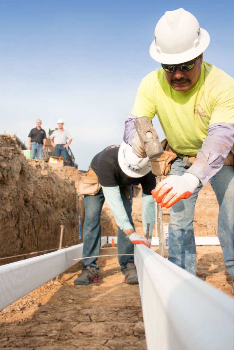 No more wood forms! Proform HD is a lightweight, easy to handle, impact-resistant option for contractors installing foundation footings and drainage. #residentialconstruction #foundationfootings