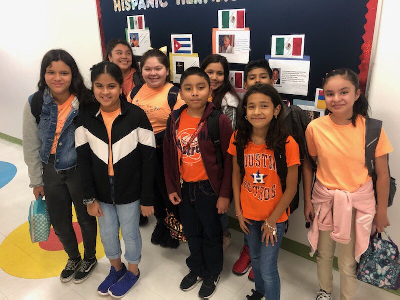 prenceller's tweet photo. Benbrook uniting against bullying @HoustonISD https://t.co/0GErAfo6IG