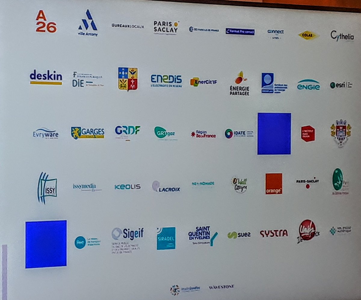 fredericmoulin1's tweet photo. Lancement de la plate-forme #IDFSmartServices par @vpecresse @ADublanche @MCDirringer et 47 partenaires dont @GRTgaz : "usine à services" pour les franciliens, acteurs eco, territoires https://t.co/m6se0KIx9N