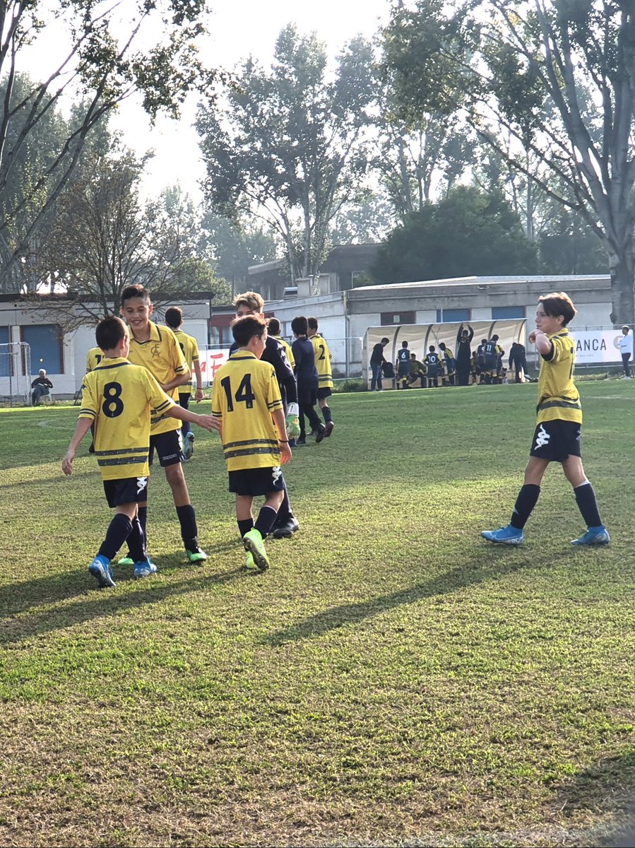 WillyMarocchi's tweet image. 🔥🔥⚔⚔ ...ed ecco il primo ⚽️⚽️ #goal con la maglia #canarina 💛💛 la nostra stagione inizia qui. 💪💪 #ModenaFc 💛💙 #gialloblù 💪💪 #forzaCanarini 🐤🐤 @WillyMarocchi