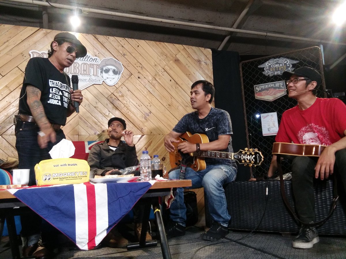 Sukses terus temen oi mas iksan skuter mas galuh dan kita sama fans <a href="/iwanfals/">VL</a>