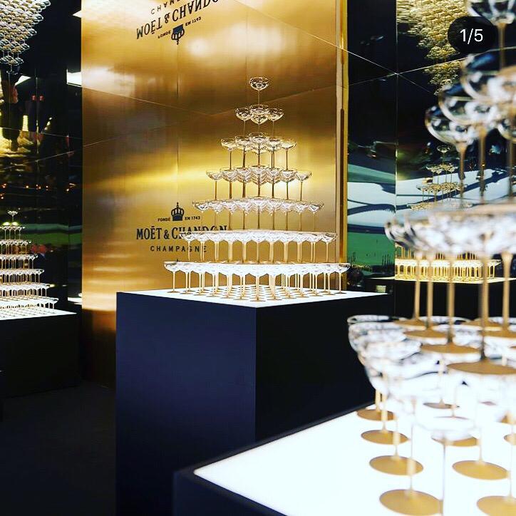 Bongiwe_Amy's tweet image. Champagne Day is fast approaching and Moet&amp;amp;Chandon are bringing us a  3 day weekend series of Champagne showers 😭🔥🍾🍾🥂

#moetmoments
#mustbemoet