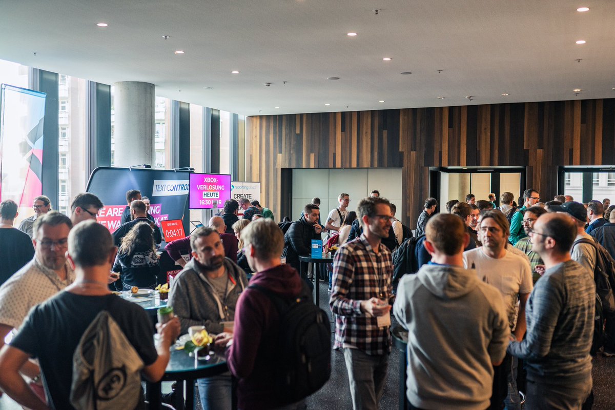 wdc_conference's tweet photo. Pause vor der letzten Vortragsreihe, ehe noch die Abschluss Keynote und Night Session anstehen. #webdc19 https://t.co/TjX9BJyS6H