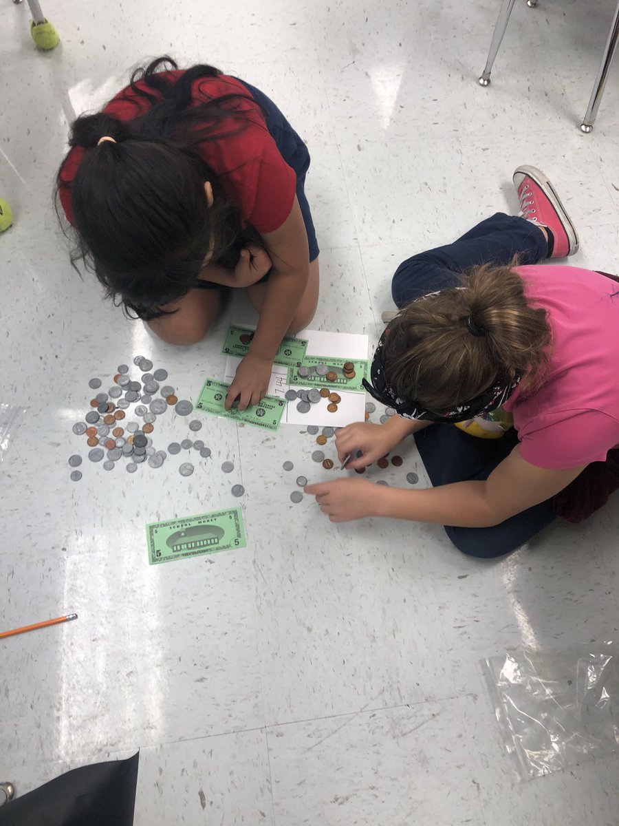 MsVitovsky's tweet photo. They had to represent an amount in four different ways using bills and coins! A lot of them were so creative! I was extremely proud of the amount of representations they came up with 🙌🏼@CISDMartin https://t.co/B14v5CQeql