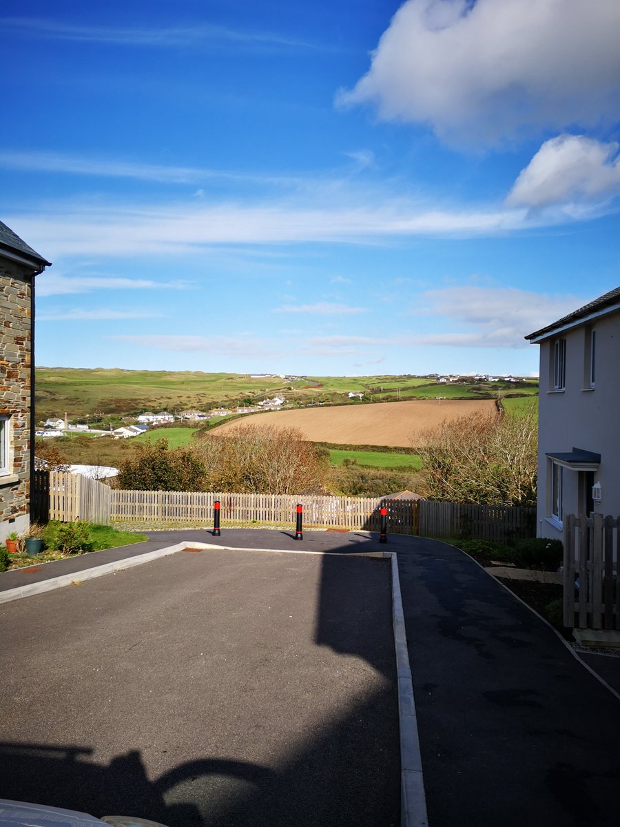 FirstWindowC's tweet image. Blue sky you have been missed! Day 1 in Perranporth complete plus a few quotes handed out too! 

Request a quote online today at buff.ly/2VzkBxv

#windowcleaner #windowcleaning #Perranporth #Goonhavern