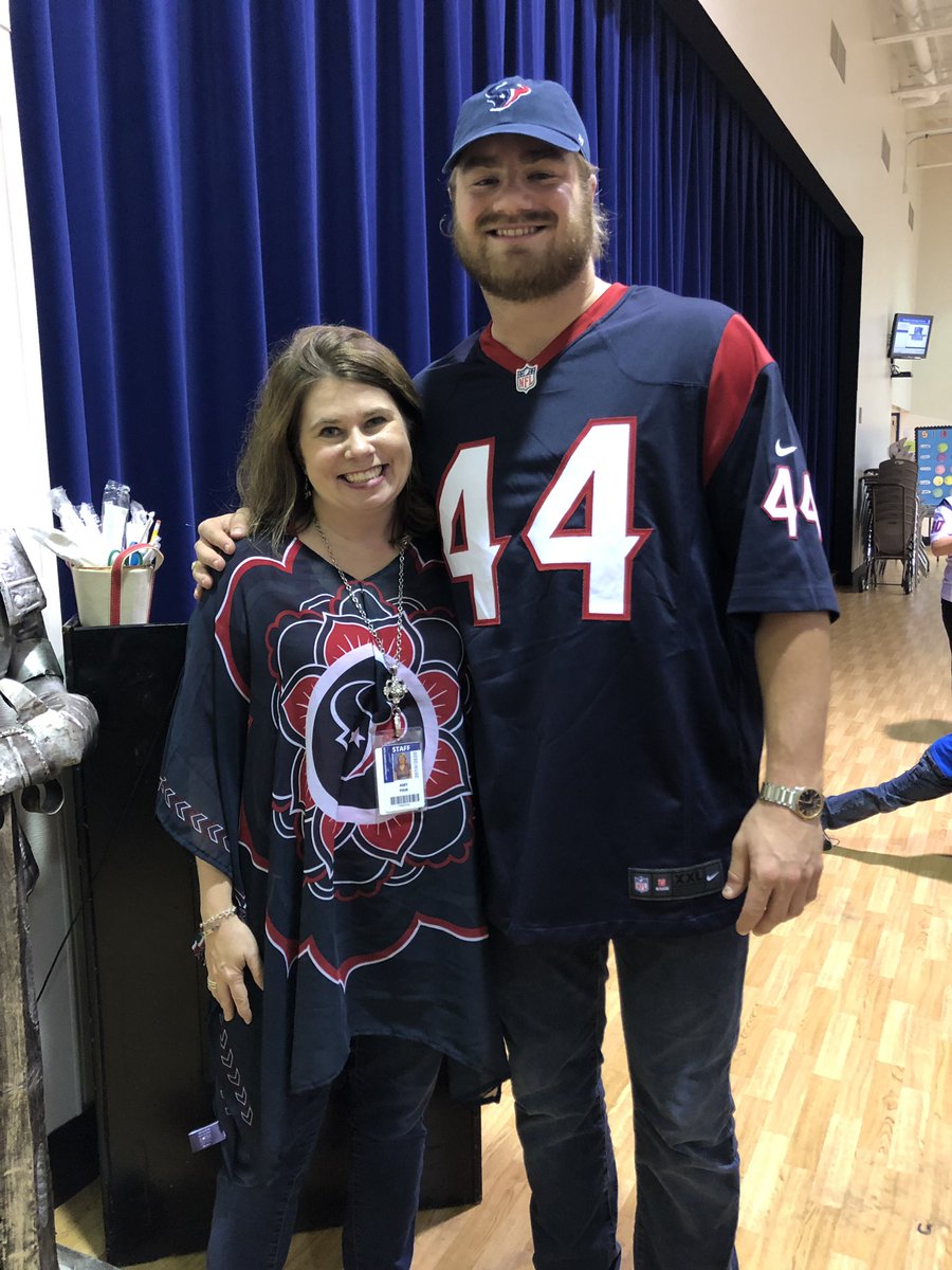 afpaik's tweet photo. Happy 44th day of school!!! https://t.co/V3JWsoUvUb