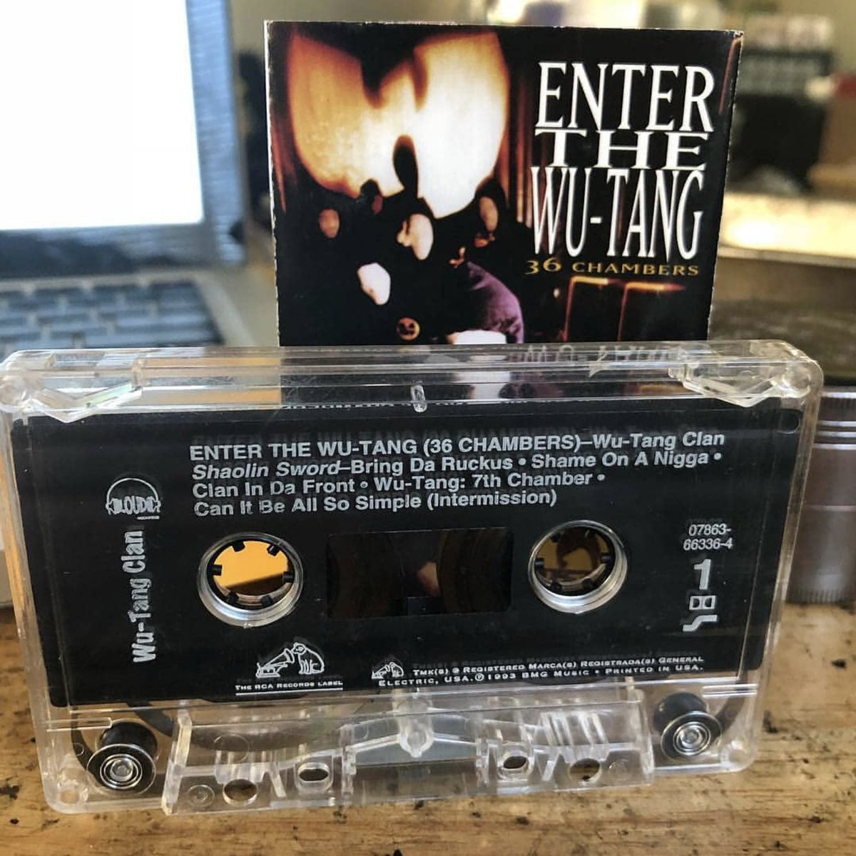 RZA's tweet photo. Who remembers having the joy of opening up one of these?
#HipHop #Classic #wutang https://t.co/e6roMp0lNp