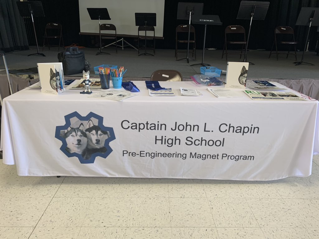 chapinpltw's tweet photo. Ready to kick off #TerraceHills #MagnetBingo. Let’s meet some great 7th & 8th #TerraceTrojans applicants for #ChapinMagnet #PLTW #HuskyProud Get your card signed today! https://t.co/p9LPKDb9iv