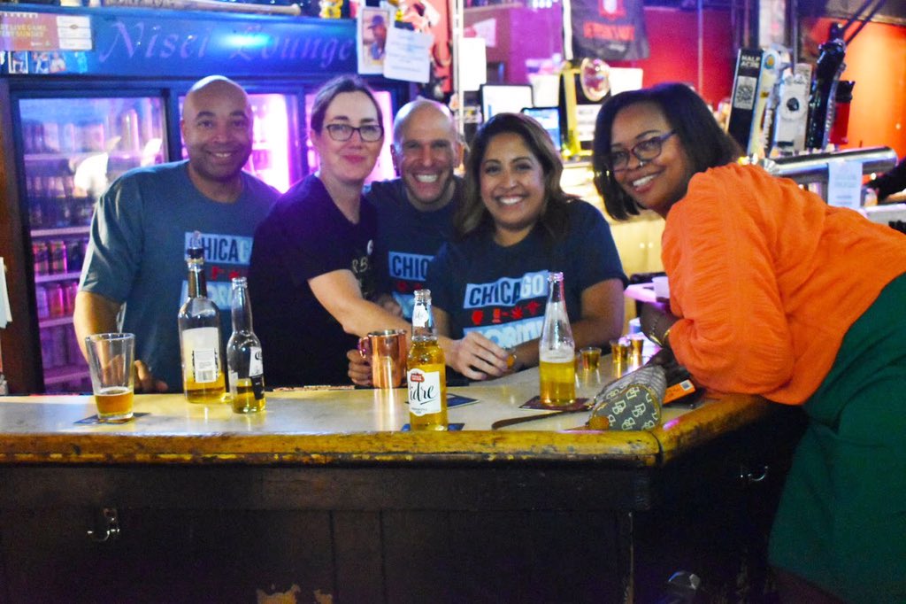 ChicagoNorml's tweet photo. Our 2nd anniversary fundraiser was a huge success. Many thanks to our host @NiseiLounge, our special guest bartenders @RepCelina @HeatherSteans @RepKellyCassidy @BobMorganIL @RepJSlaughter and the Chicago cannabis community. Cheers to another year! #GoNORML https://t.co/57JH3c7hJ4