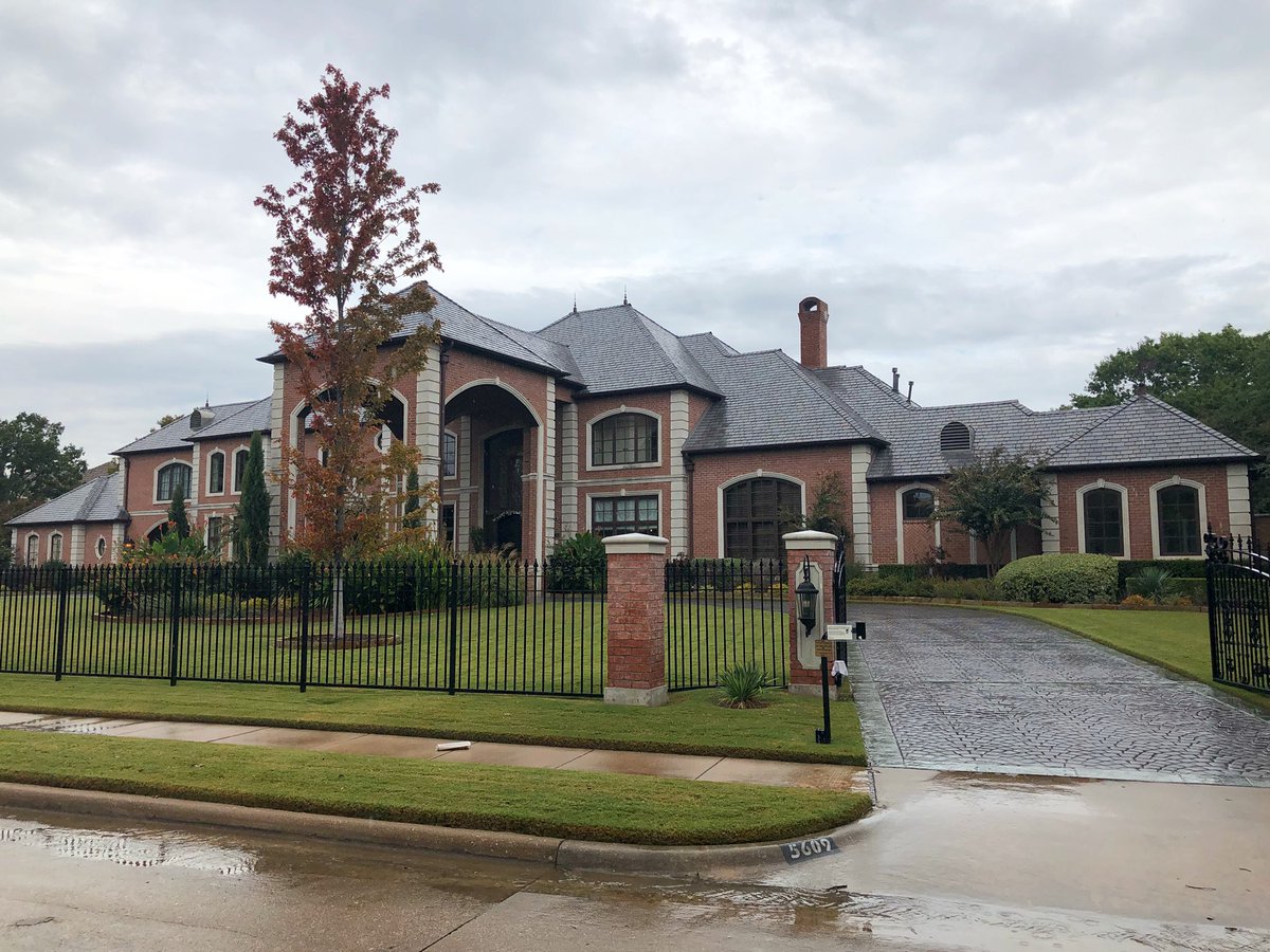 benwegmann's tweet image. Big family house goals &amp;gt;