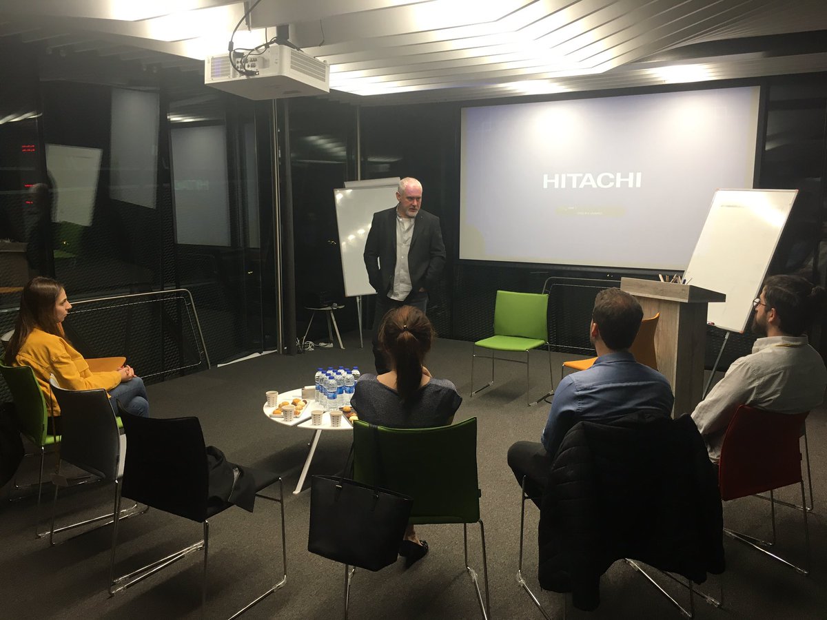 Fintech10TR's tweet photo. Fintech10 katılımcıları Moka Genel Müdürü Selim Güsar ile birlikte...
Finansal teknolojilerin bankacılık ve finans endüstrisine etkileri konuşuluyor.
#fintech10 #fintech #fintek #istanbulfintekmerkezi https://t.co/wv6tcPXoBm