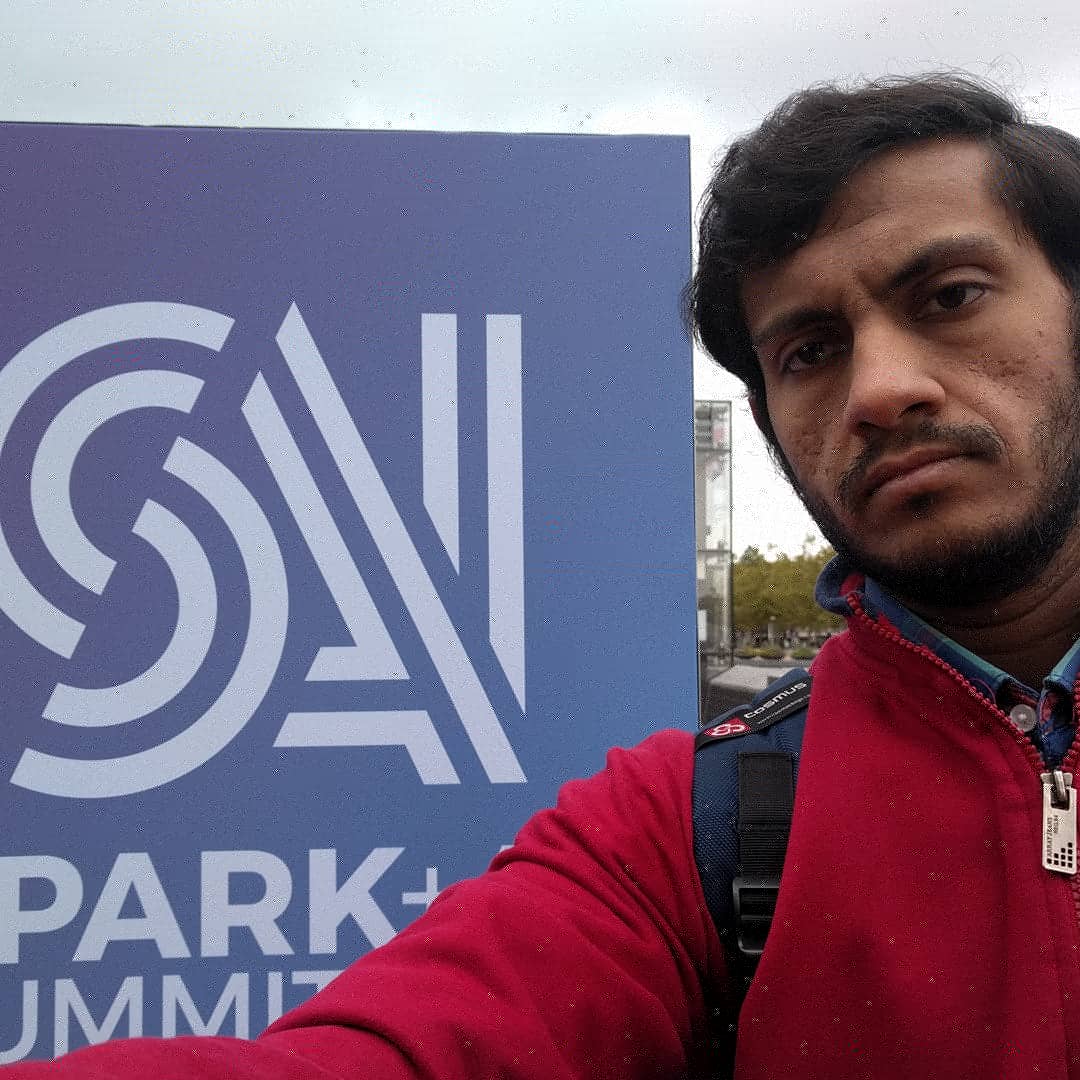 himanshug735's tweet image. Finally #SparkAISummit 2019 begins... excited to deliver my session on #SparkStructuredStreaming