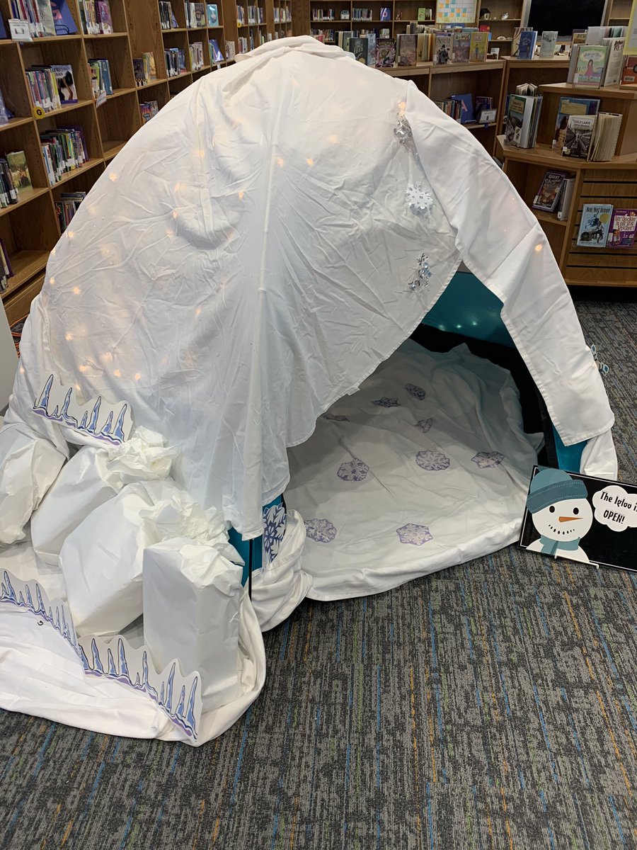 vseeagles's tweet photo. No better place than an igloo to learn about polar animals and regions to prepare for next week’s book fair! @Scholastic #readingissnowmuchfun https://t.co/eIx7ZWK9dS