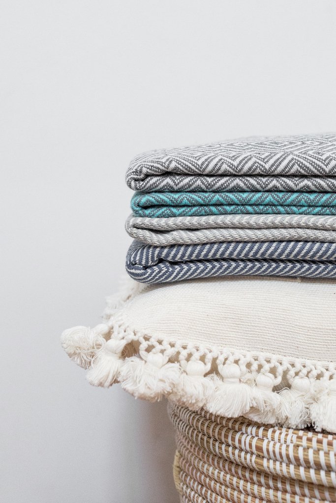 Soft, sleek, sophisticated. Our Turkish towels are a perfect guestroom feature. Treat your pals to the luxury of authentic textiles.⁠

bit.ly/PokolokoHerrin…