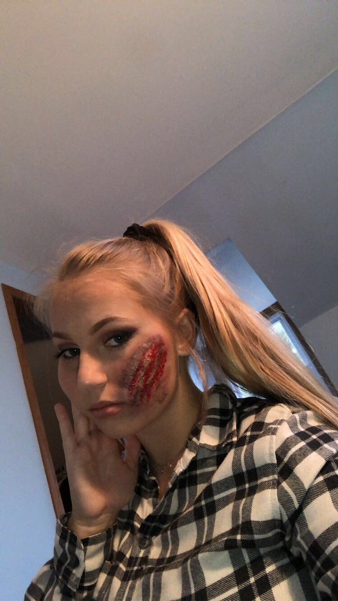 Brenna2234's tweet photo. You know me dropping in every once in awhile to show a new look🥵🤷🏼‍♀️ https://t.co/zQHPwNo4x7