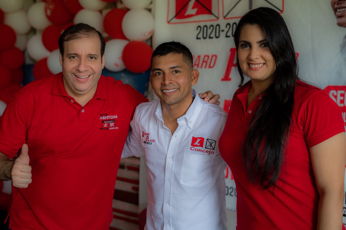 DavidAshtonL51's tweet photo. compañando al #1 @leonardpalaciog del @partidoliberal_ en Puerto Colombia 🚩Vamos a seguir materializando las #IdeasQueConstruyen 👍🏻
•
•
•
•
#NacimosParaServir
#MarcaL1ConcejoPuerto
#MarcaL51Asamblea https://t.co/YFJDJuR1j7