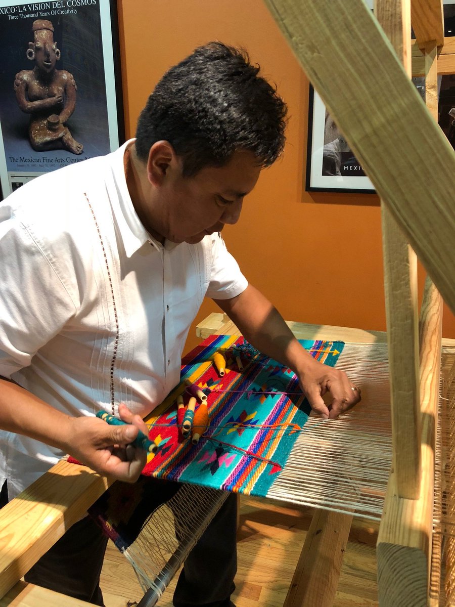 Mexican Art Museum tweet media