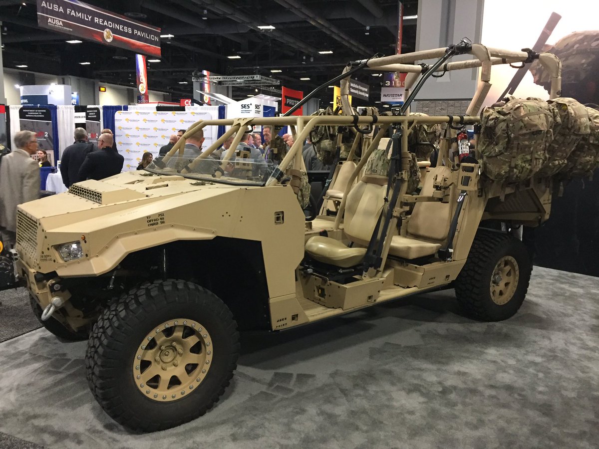 Ratools247's tweet image. No, we don’t manufacture these yet but we should for the cool factor!!  AUSA was great. #swat #police #tactical #tacticalbreaching #mechanicalbreaching #breachingtools #military #entrytools #forcibleentry #swattraining #military #specialoperations