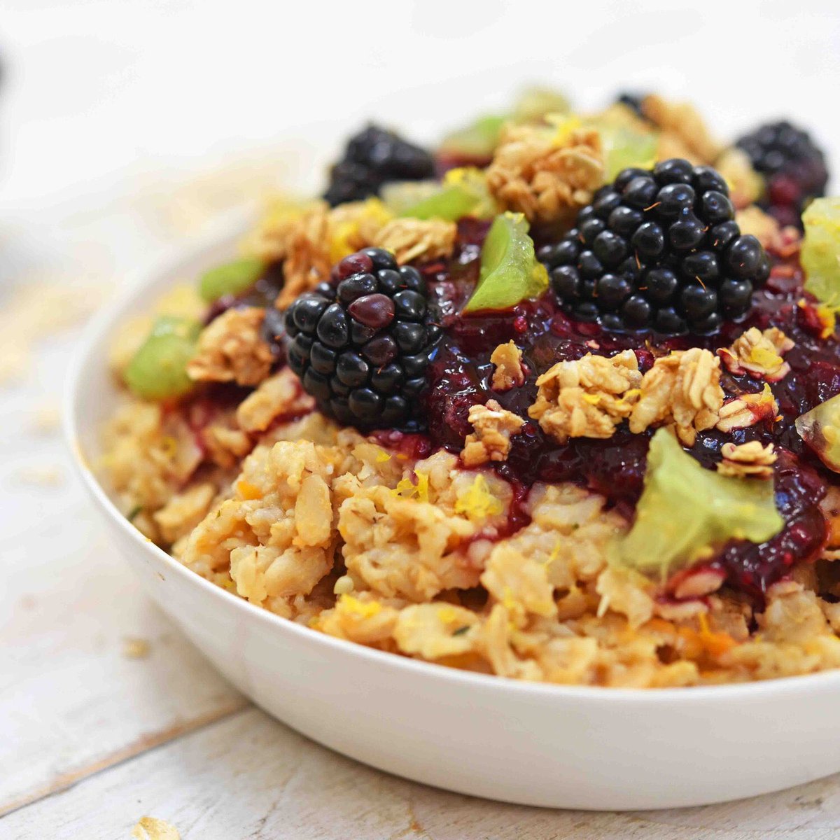 BluebirdandB's tweet photo. Celebrating 2 years of #bluebirdandblackberries with Healthy + Hearty #Blackberry #Oatmeal! Happy Anniversary, @DamarisPhillips, @TerraBnelson, and Becca! 💙 https://t.co/qlhkwgxPMc #blackberryrecipes #blackberryoatmeal #healthybreakfast #blackberryjam #vintagereciperemix https://t.co/tx6VWoBga6