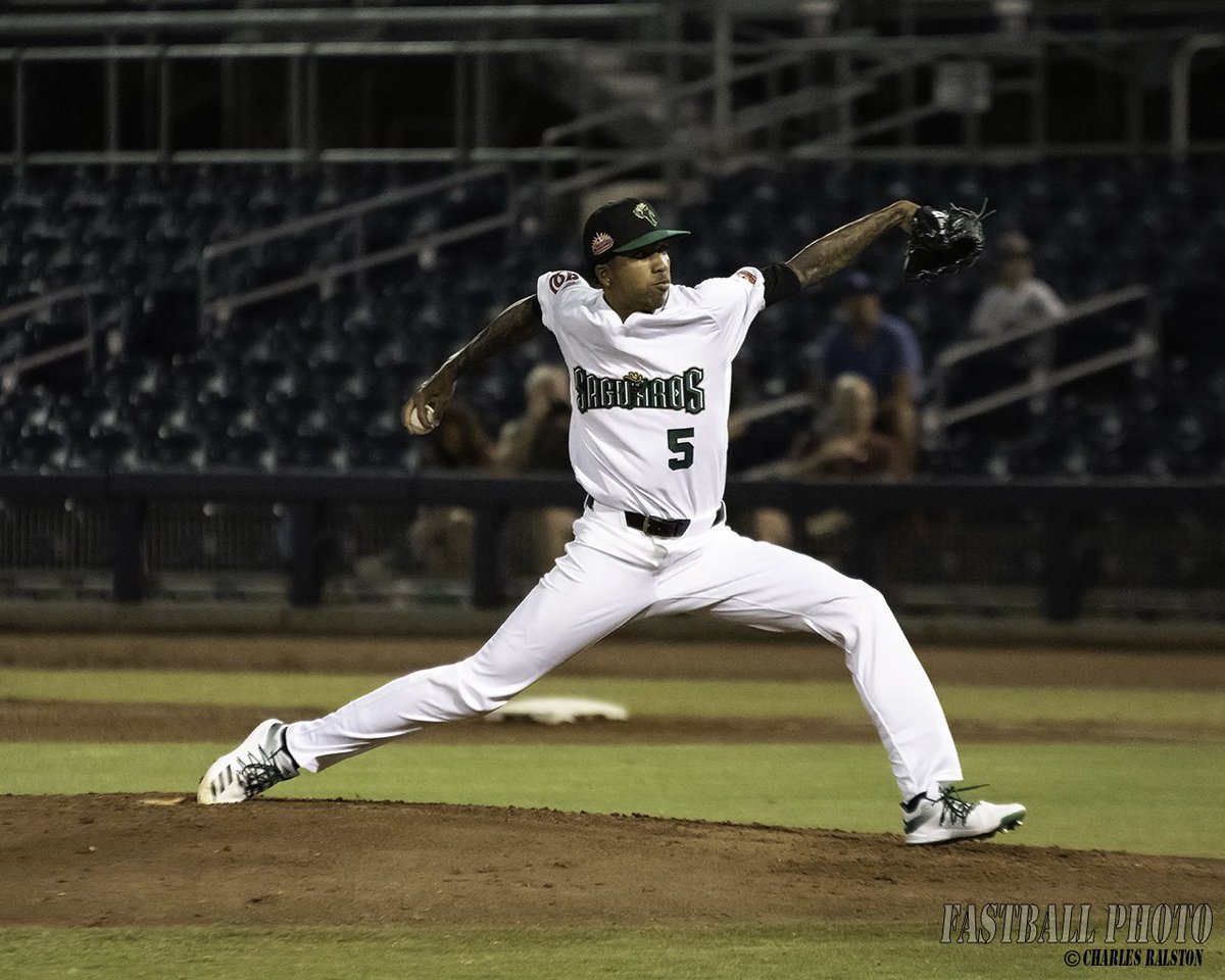 fastballphoto's tweet photo. Sterling Sharp - 5.0 IP, 1 H, 5 SO, 3 BB
#milb #minorleague #mlb #arizonafallleague #baseball #pitcher #americaspastime #art #photography #photosofinstagram #baseballplayer #professionalballplayer #surprisesaguaros #fallleague #fallbaseball #sterlingsharp #washingtonnationals https://t.co/aBewJ39Nqe