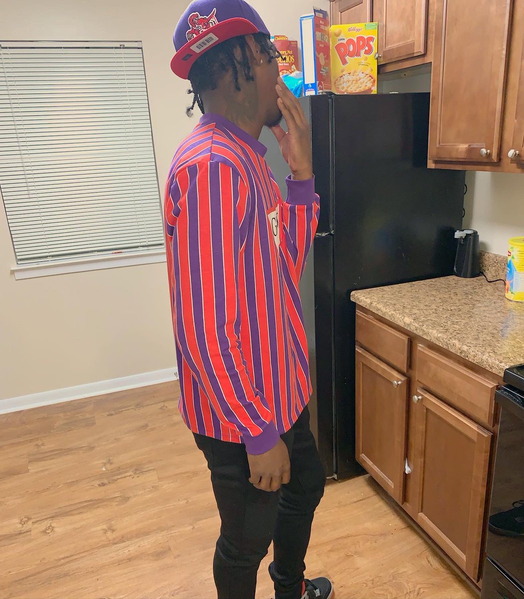 LoadyGangNic's tweet photo. Pressure make a nigga prep, waist deep Nic Phelps ๐๐พโโ๏ธ #Loady ๐ https://t.co/Z7MWRyWFvQ