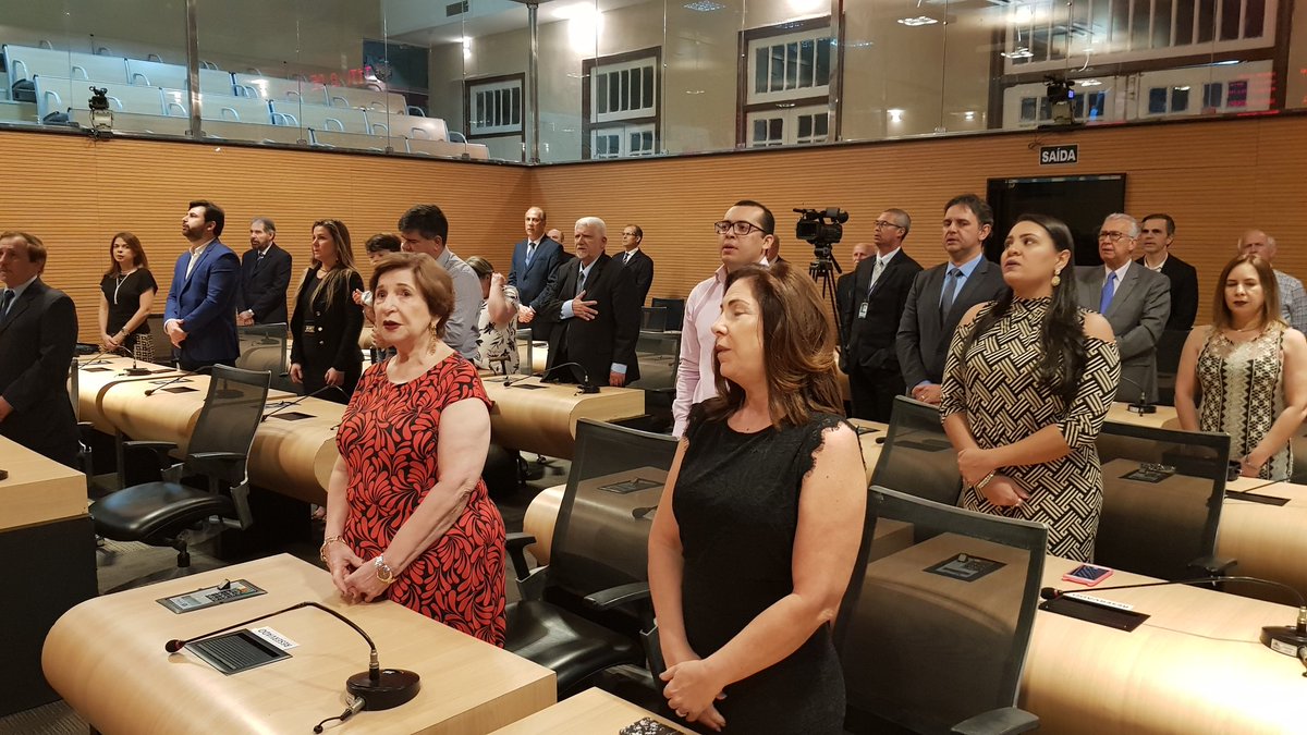 carlosgueirosof's tweet photo. Entrega do Título de Cidadão do Recife ao empresário e amigo José Ubaldo do Nascimento. https://t.co/gzIXfoWAYW