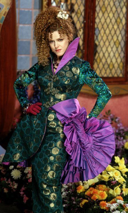 Continuing my October theme, here in another striking green dress (as well as a fabulous jeweled purple one) is Bernadette Peters as #Cinderella's stepmother in the 1997 Disney/Rodgers & Hammerstein TV musical Continuing my October theme, here in another striking green dress (as well as a fabulous jeweled purple one) is Bernadette Peters as #Cinderella's stepmother in the 1997 Disney/Rodgers & Hammerstein TV musical