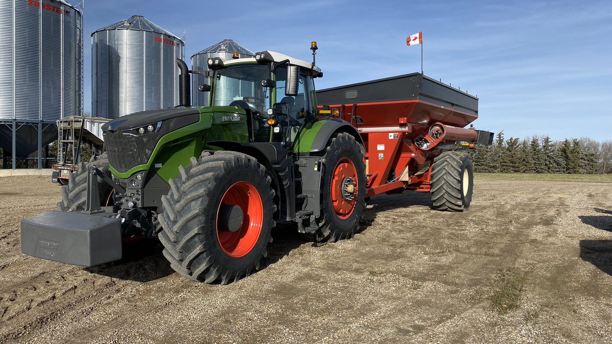 Well we went from one Fendt to another. This tractor i assume will toy with our grain cart but will be a much different feel than the old MF4800. Thanks for another demo <a href="/OandS1972/">Owens & Sweitzer</a> looking forward to trying it out.
