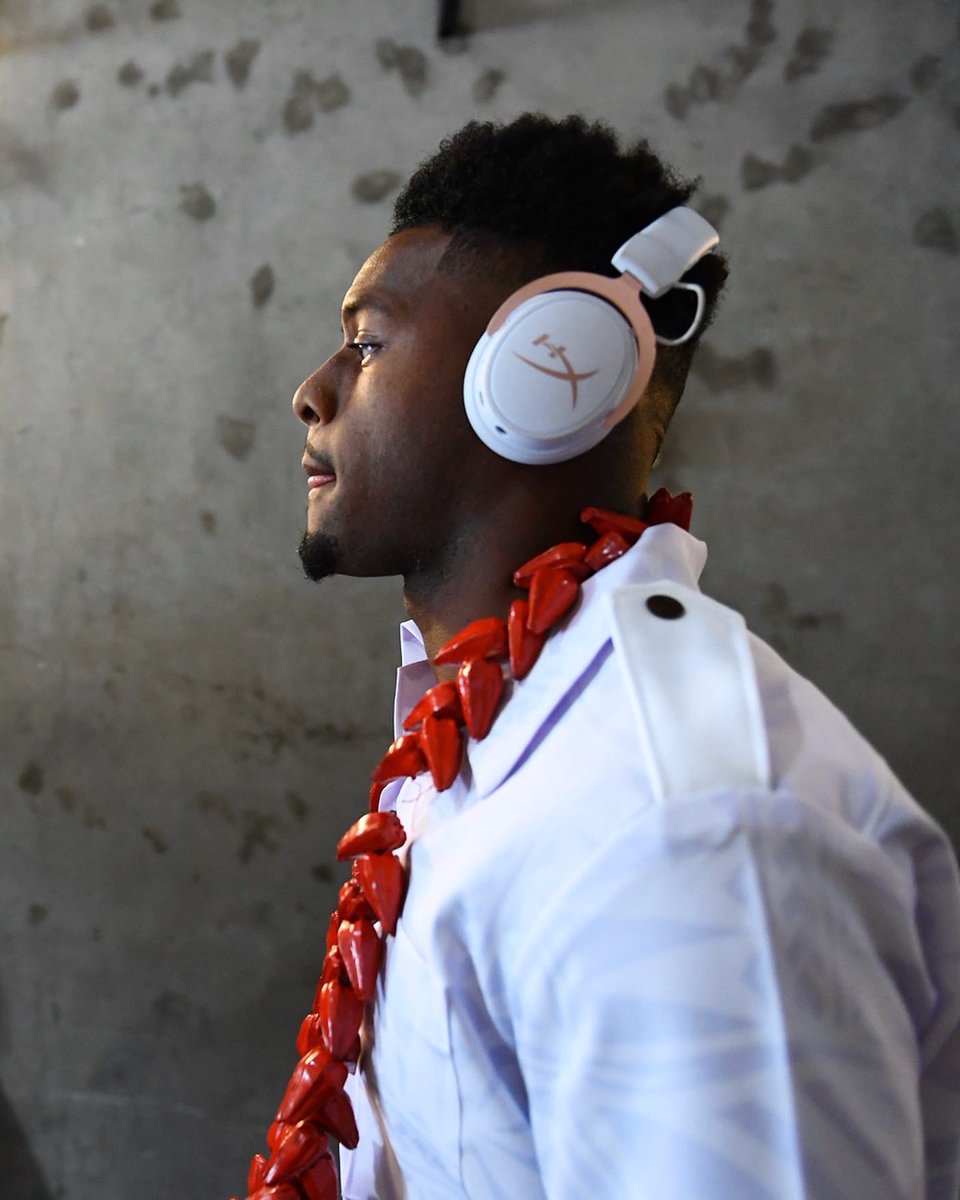 I grew up in a big Samoan family, and this culture is a huge part of me. Coming back to LA, it was special to represent my heritage in the city I grew up in with hundreds of my family and friends in the stands. Proud to have Samoan blood and represent the culture. 🇼🇸 🇼🇸 🇼🇸