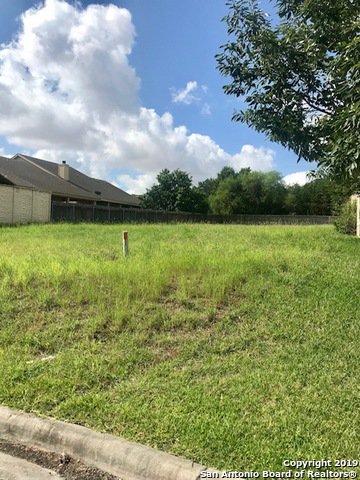 RealtyExecSA's tweet image. Bettina Urbano would love to show you the #listing at 2675 Fairwood Dr #NewBraunfels #TX  #realestate tour.circlepix.com/home/A5MVEE