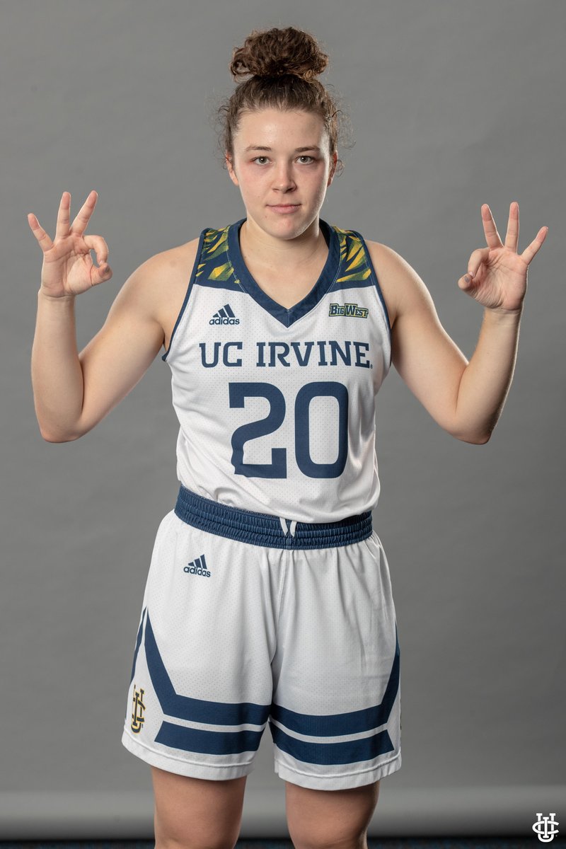 UCIwbb's tweet image. picture perfect media day📸🐜🍴