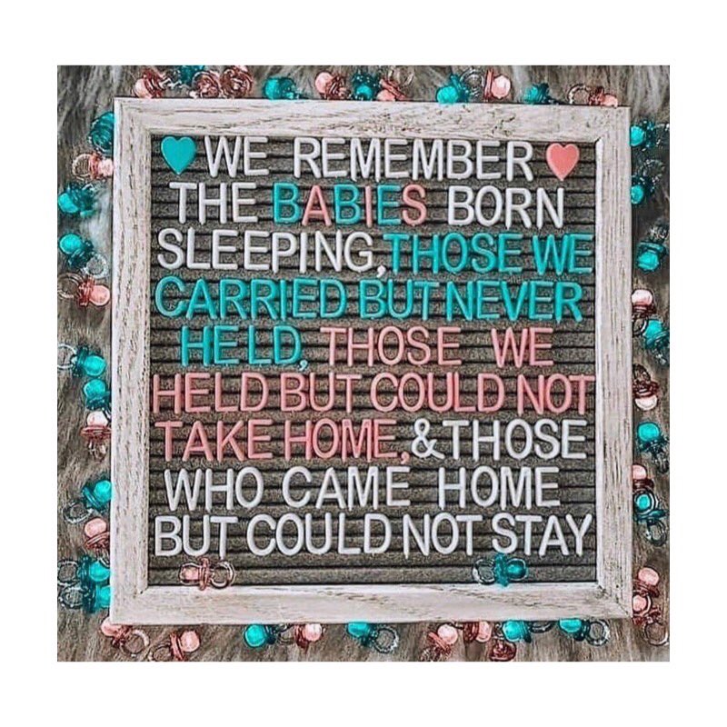 MFT_SaintMarys's tweet photo. #WaveOfLight #BabyLossAwarenessDay 
Our staff acknowledging today’s a significant day in maternity for many parents 💔 https://t.co/2MfIrwAKpd