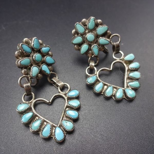 You know what day it is! #TurquoiseTuesday !! Which of these pieces is your favorite? Mine is the first bracelet😍 The ladybug is adorable! #turquoisekachina #turquoise #tuesday #bracelets #earrings #weekly  #navajo #zuni #hopi #nativeamericanjewelry