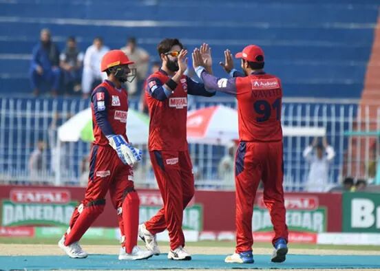 shahidkhan4021's tweet photo. Brilliant All_round๐
perfomance by #Imad
Batting :
_22* runs
_5 balls
_2 sixes
_2 fours
Bowling :
_overs: 04
_wickets: 3
_Balls: 38
Very well played Champ๐
Better luck next time Team Northernโ
#ProudImadian #TeamImad @simadwasim https://t.co/tsxqHOMoRp