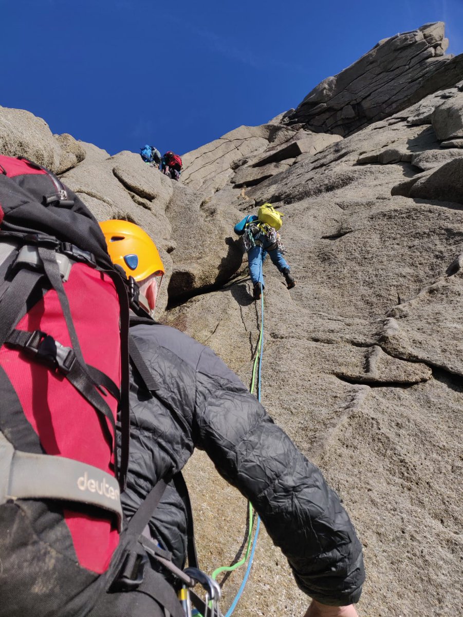 BlairvadachOEC's tweet photo. Massive thanks to @ArranOutdoors for two days of #SharingGoodPracrice #SharingIdeas in #ResidentialOutdoorEducation  @ArranOutdoors team. #CPD #RYAsail #SeaKayak #Mountaineering https://t.co/Q718iebAJS