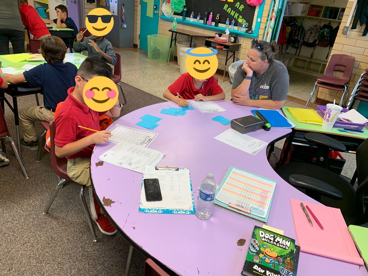 3rdgradeRedman's tweet photo. Rows and columns to find area and multiply @3rdgradeRedman @BurlesonECISD https://t.co/Vjg96wbAHD