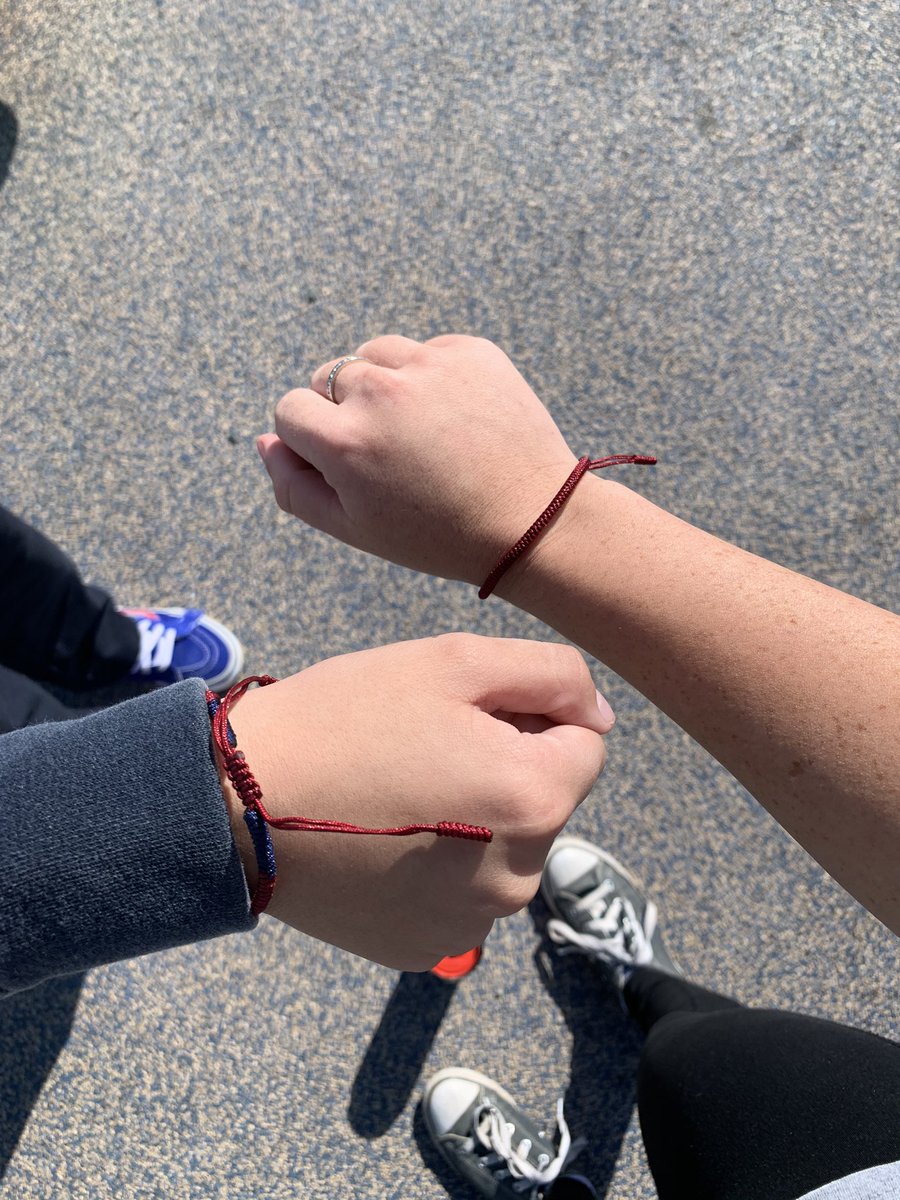 JRosaves's tweet photo. Friendship bracelets ✨ #WCS #BetterTogether https://t.co/EE847l0RX0