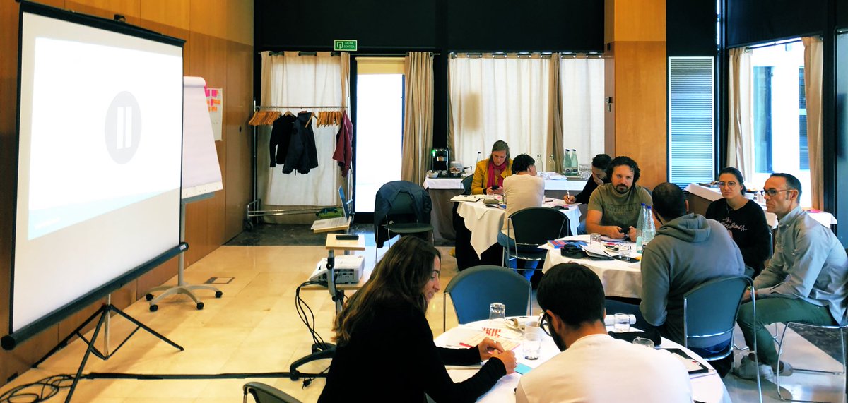 Gastón Valle tweet media