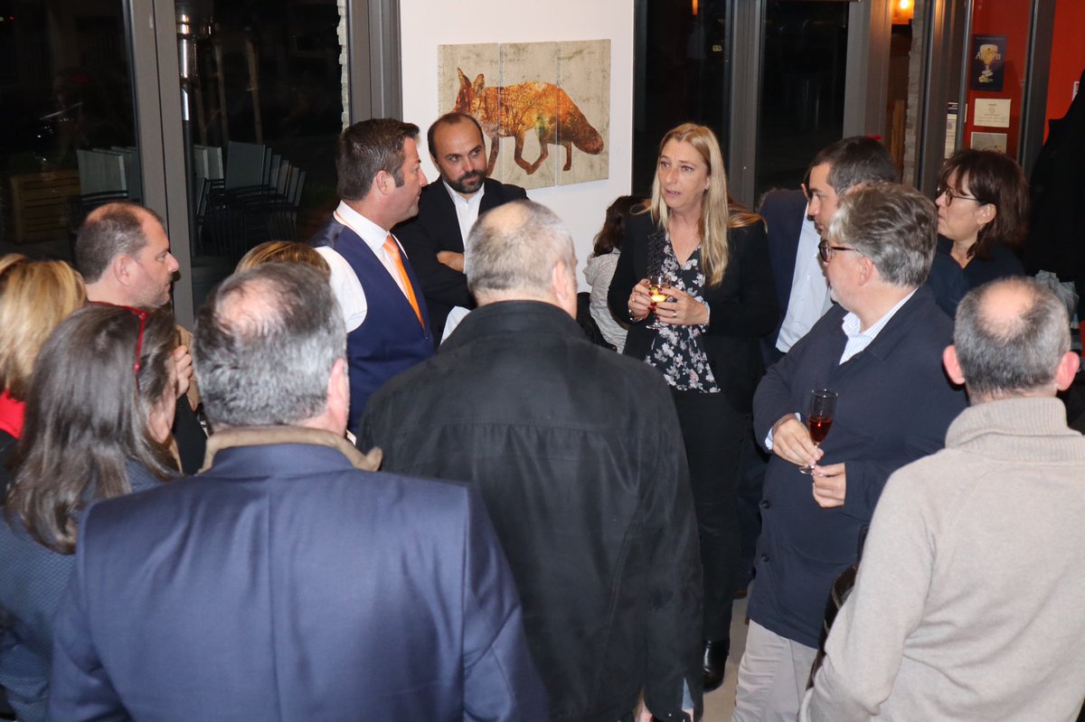 ClubdesLoges's tweet photo. C'est la rentrée pour le @ClubdesLoges ! 

Merci à @brau_sonia d'accueillir à @Saintcyrlecole notre rassemblement convivial pour une soirée d'échanges et de débats sur le thème du parcours résidentiel ! 
#BonnesPratiques #Yvelines https://t.co/D95kSN8H0W