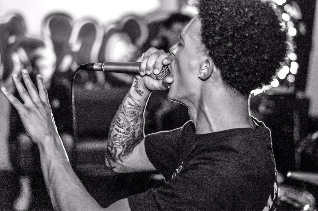 Friends know. 
By Xdanex_photos(IG).