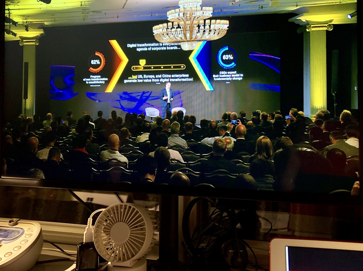 ChiekoKehoe's tweet image. #SAP の新しいco-CEO クリスチャン・クラインの基調講演。#SAPMaxAttention Summit 2019。#通訳 #英語