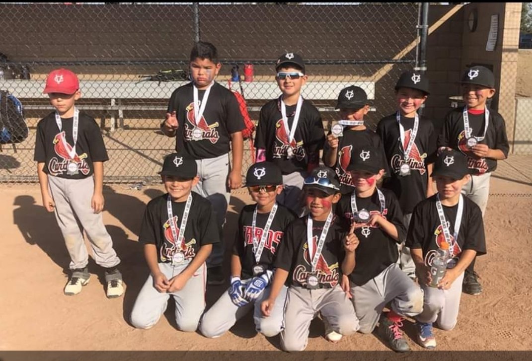 LMeza22's tweet photo. Lost a tough one in Ship 2-1!#8ucvcards #bigleaugedreams
#tprbaseball https://t.co/2BR1mfaQFv