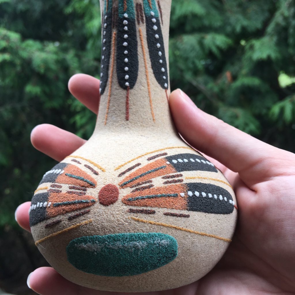 sick_curiosity's tweet photo. Don’t forget about my Southwestern Collection I have listed! 🌵 https://t.co/qAwDsH1uRE