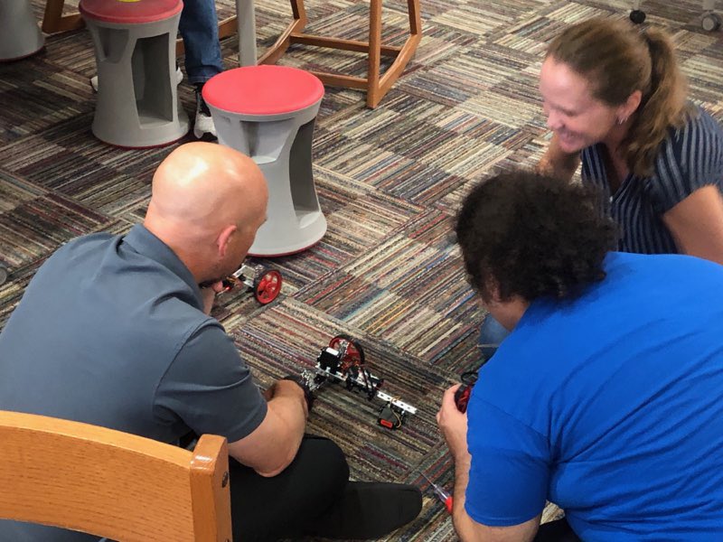 EastRiverHS's tweet photo. There were #robots🤖 for days as Teachers/Admin from 23 OCPS Middle Schools participated in our Afterschool Robotics/STEM Club training at @eastriverhs today! @ocpsinnovation 
@OCPSnews @jenniferborges @arduinoedu @pitscoed #OCPSSTEM #STEMForALL #STEMAfterSchool https://t.co/Xh7jKidZcR
